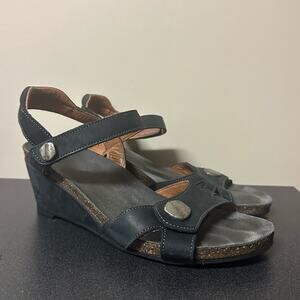 Taos Charade 5574 Strappy Wedge Sandals Black Leather Size 40 US 9-9.5 Comfort